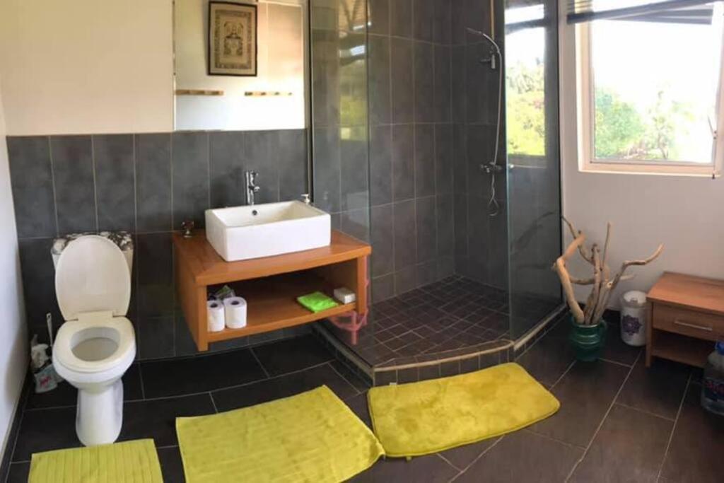 Te Mana Lodge Taravao Екстер'єр фото